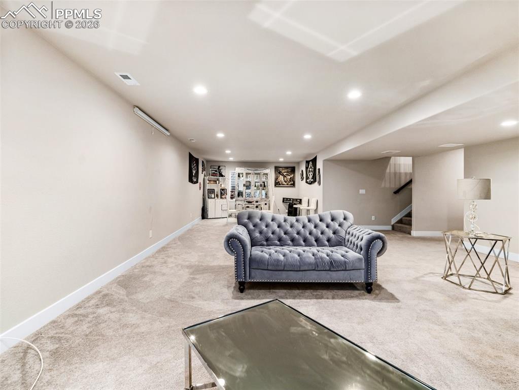 Image 26 of 37: Living Room