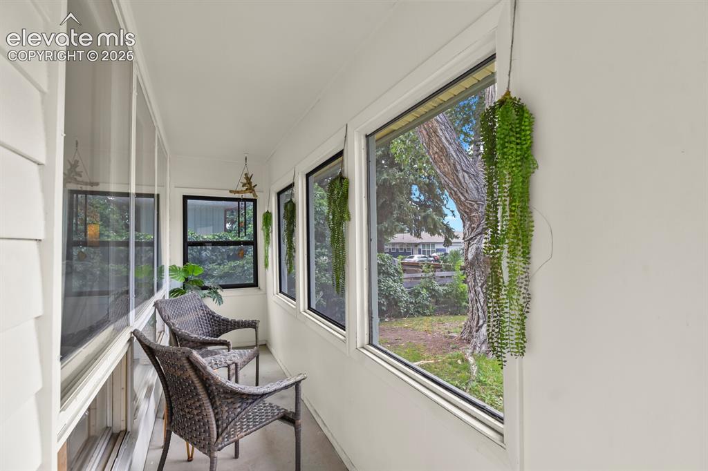 Image 4 of 28: Sun Room