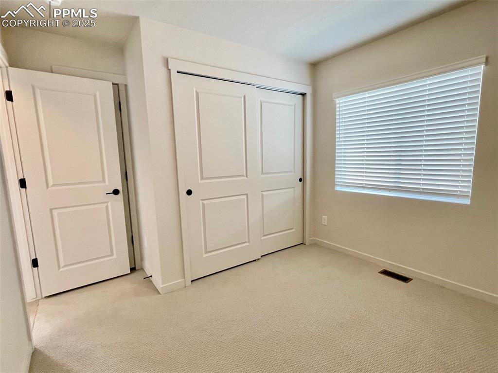 Image 11 of 22: Bedroom