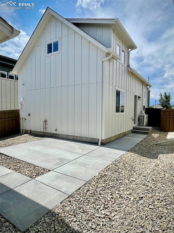 Image 17 of 22: Side of Structure