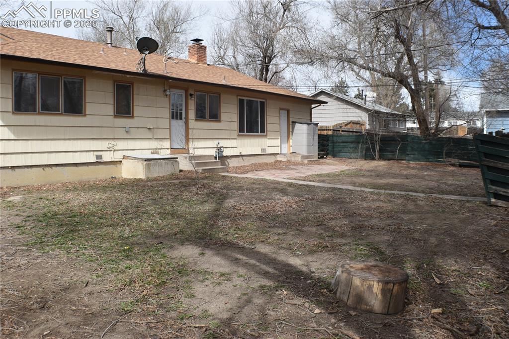 Image 29 of 32: Back of Structure