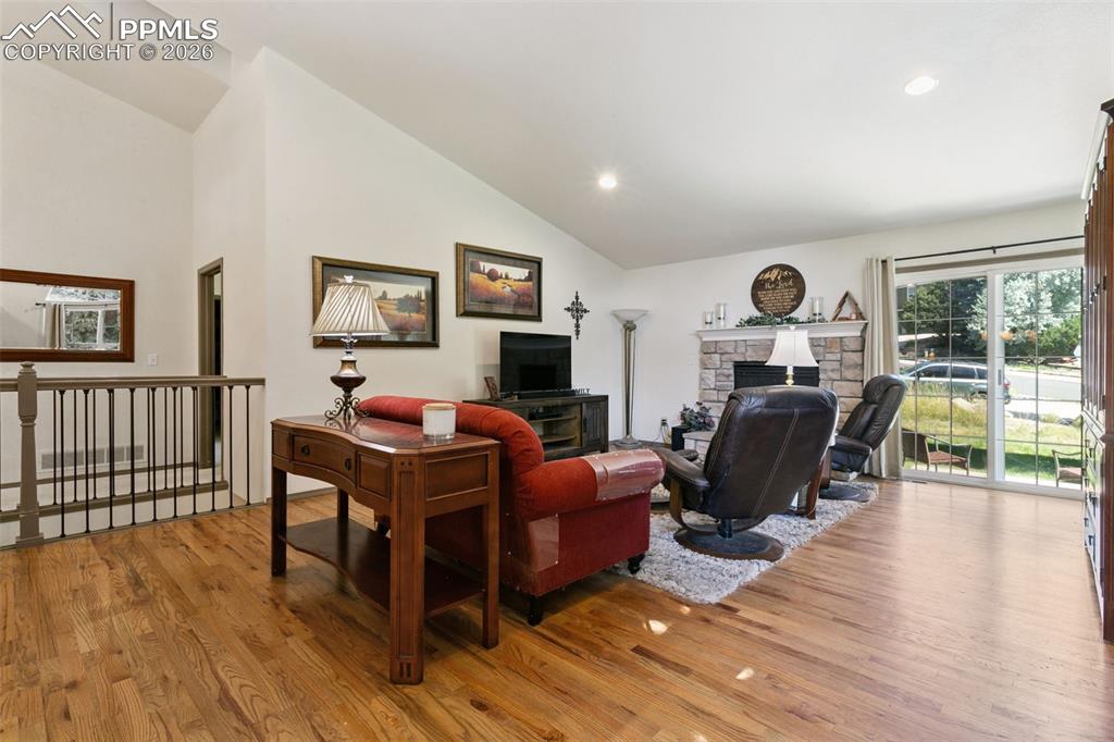 Image 3 of 28: Living Room