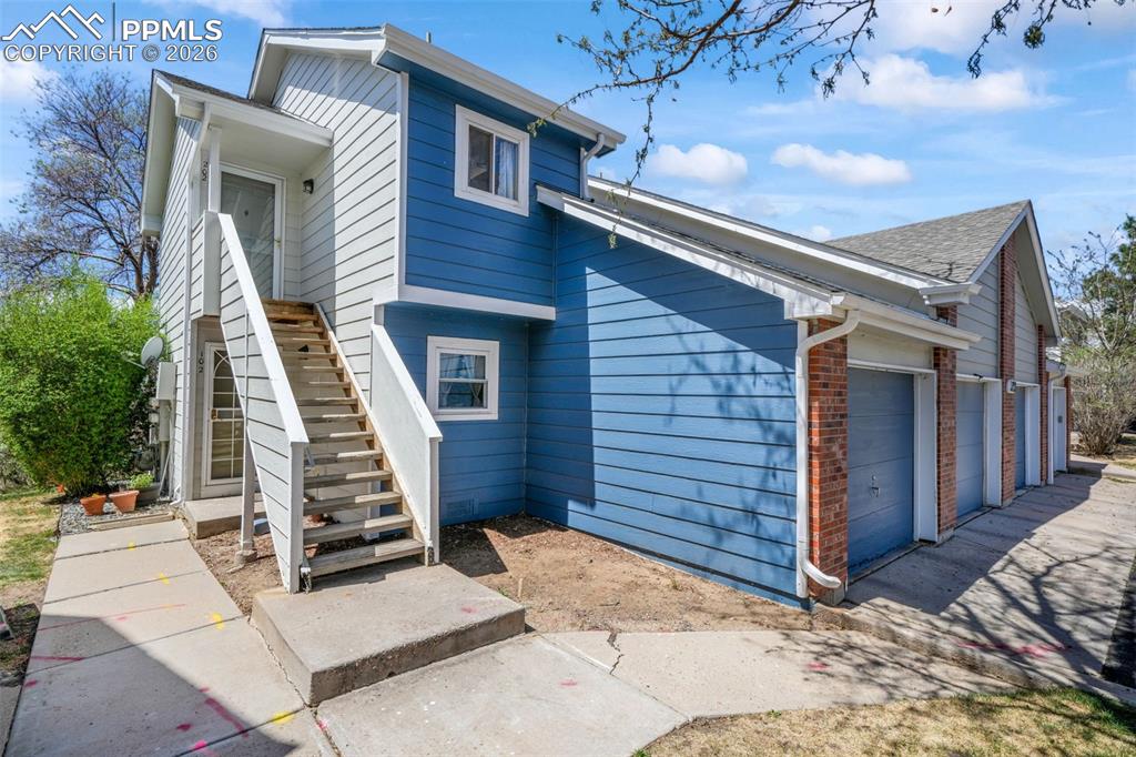 Image 2 of 50: Side of Structure