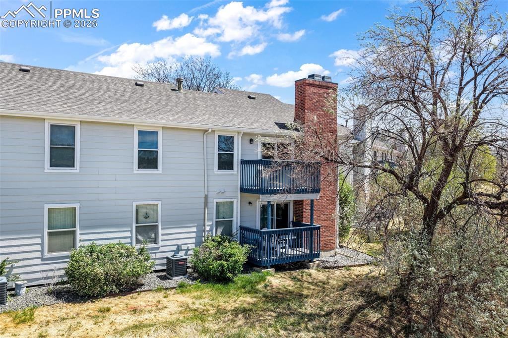 Image 43 of 50: Back of Structure