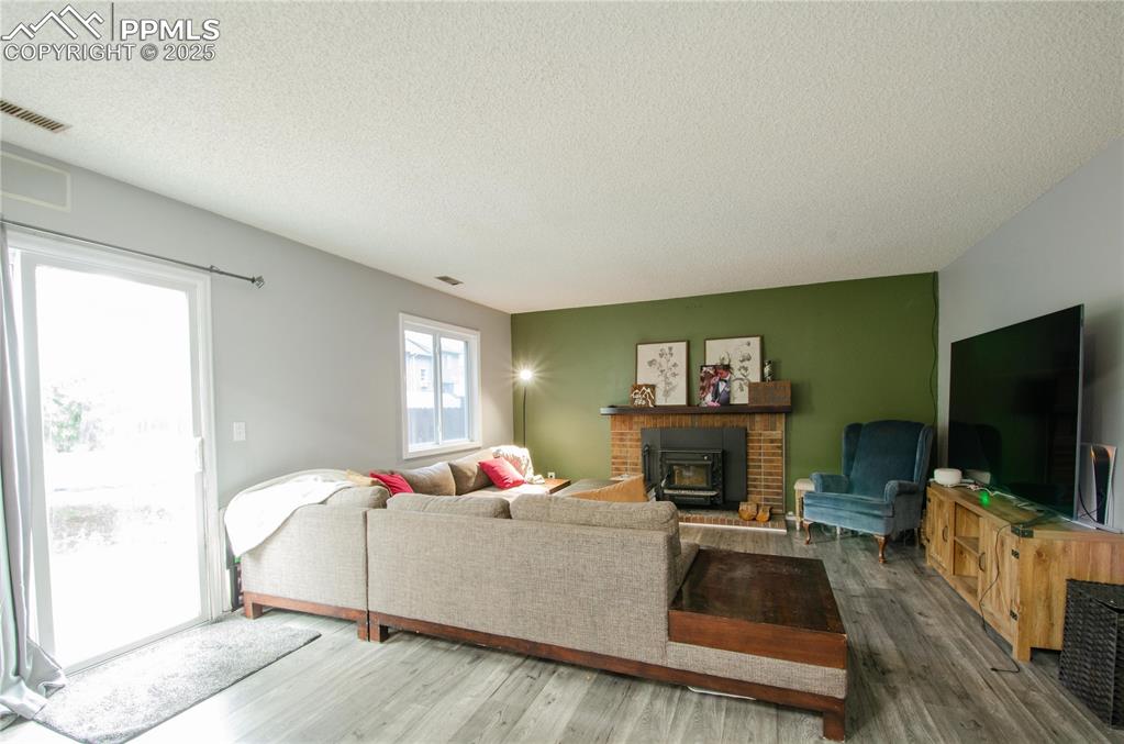Image 17 of 44: Family Room