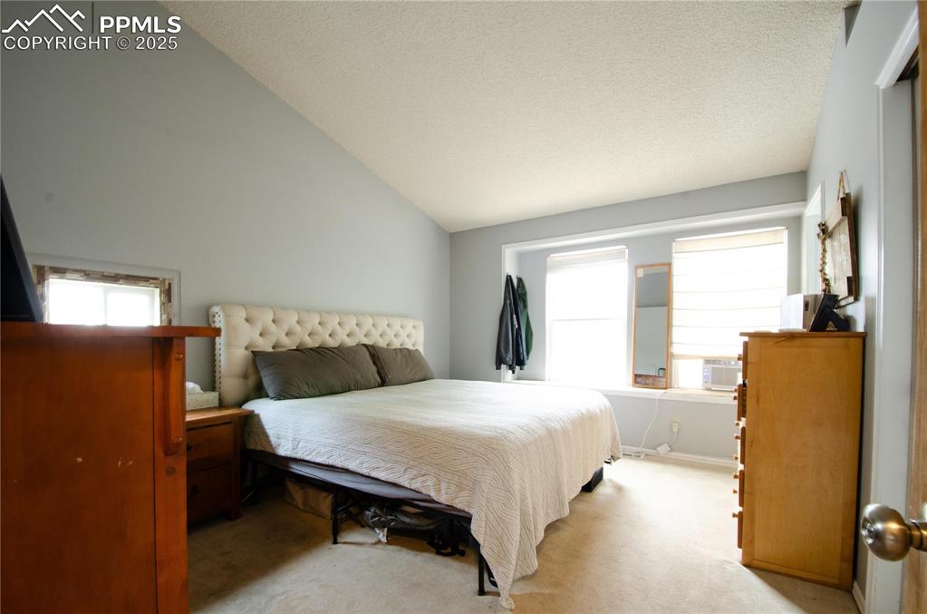 Image 23 of 44: Master Bedroom