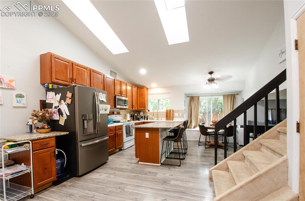 Image 8 of 44: Kitchen
