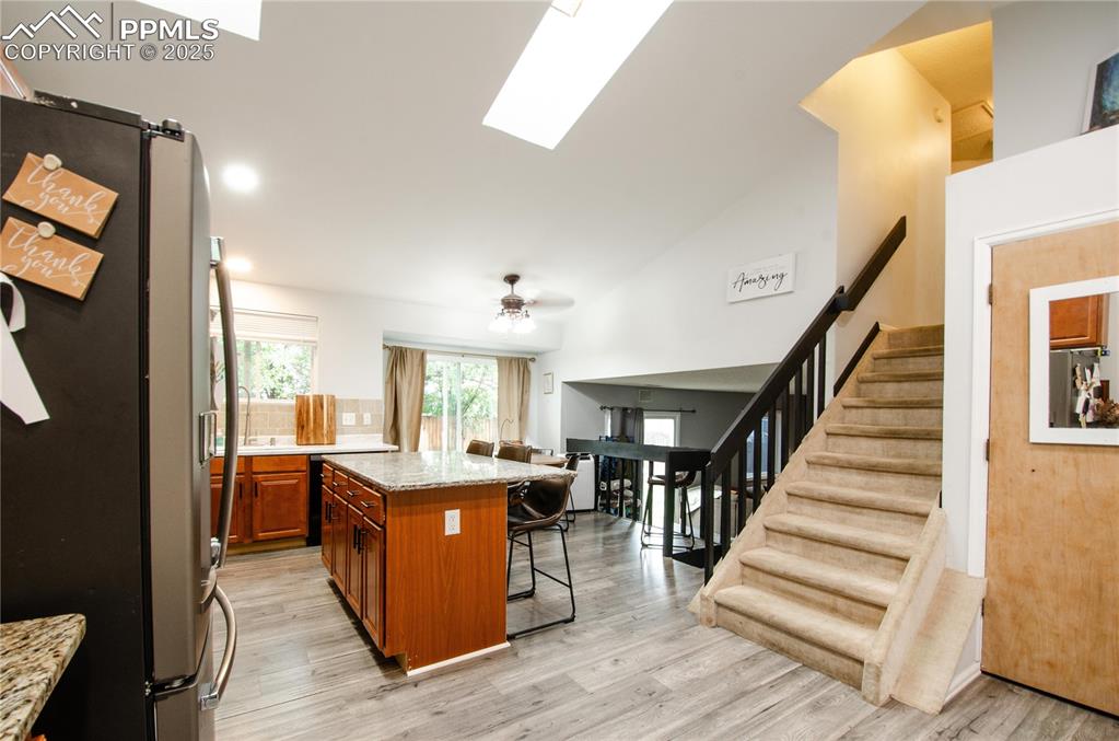 Image 9 of 44: Kitchen