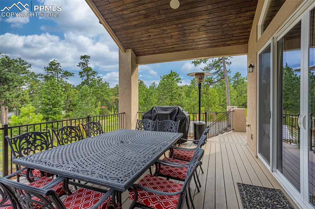 Image 11 of 47: Deck