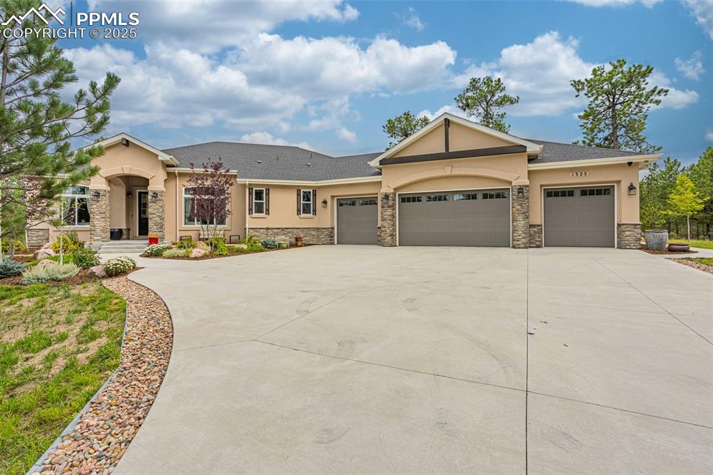 Image 16 of 47: Front of Structure