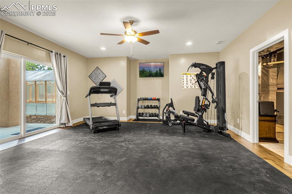 Image 33 of 47: Exercise Room