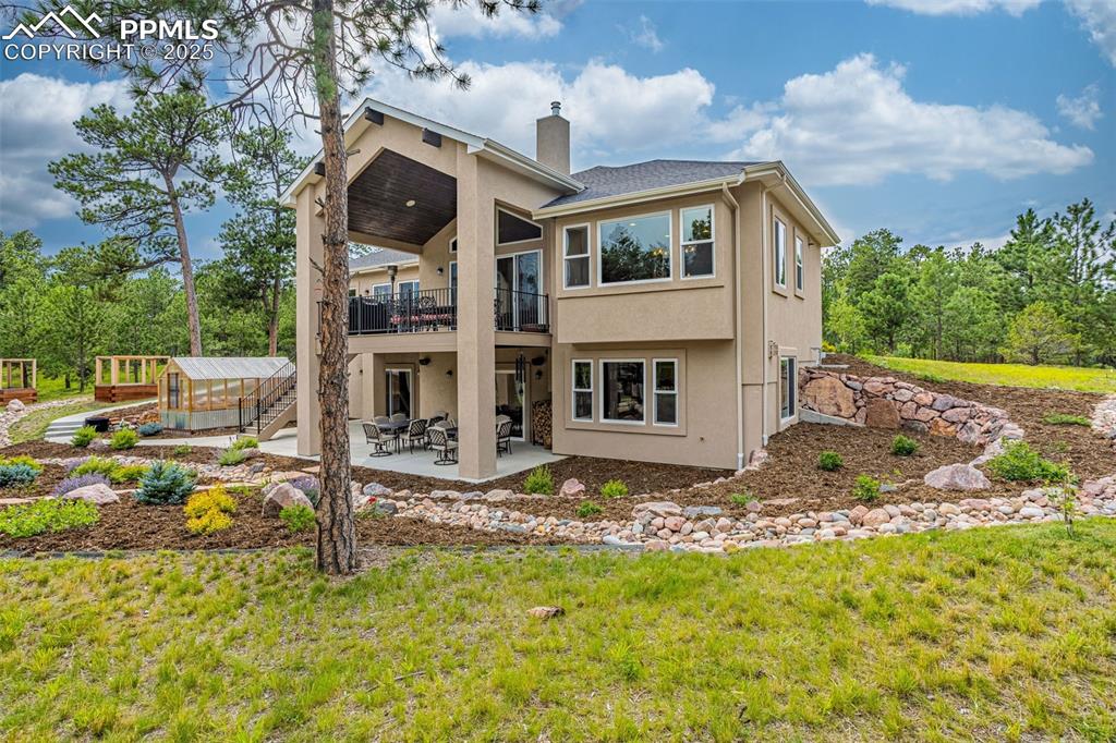 Image 42 of 47: Back of Structure