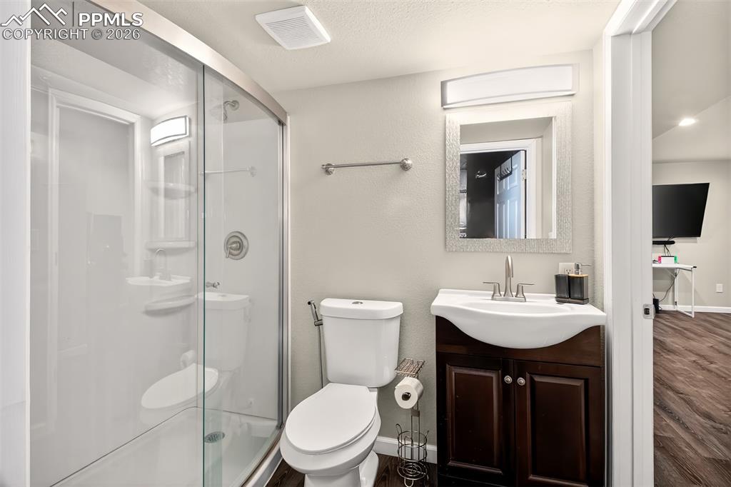 Image 16 of 35: Basement bath