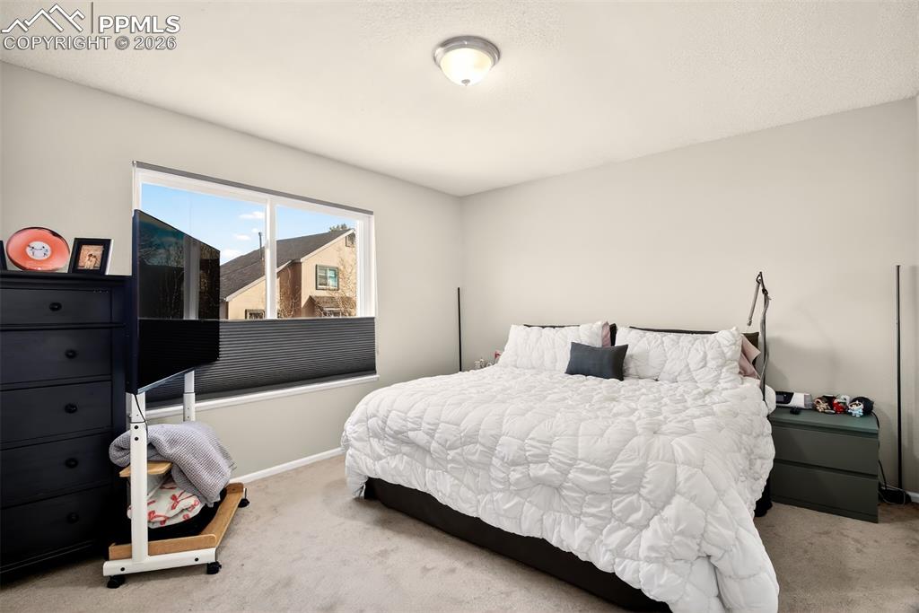 Image 21 of 35: Primary bedroom