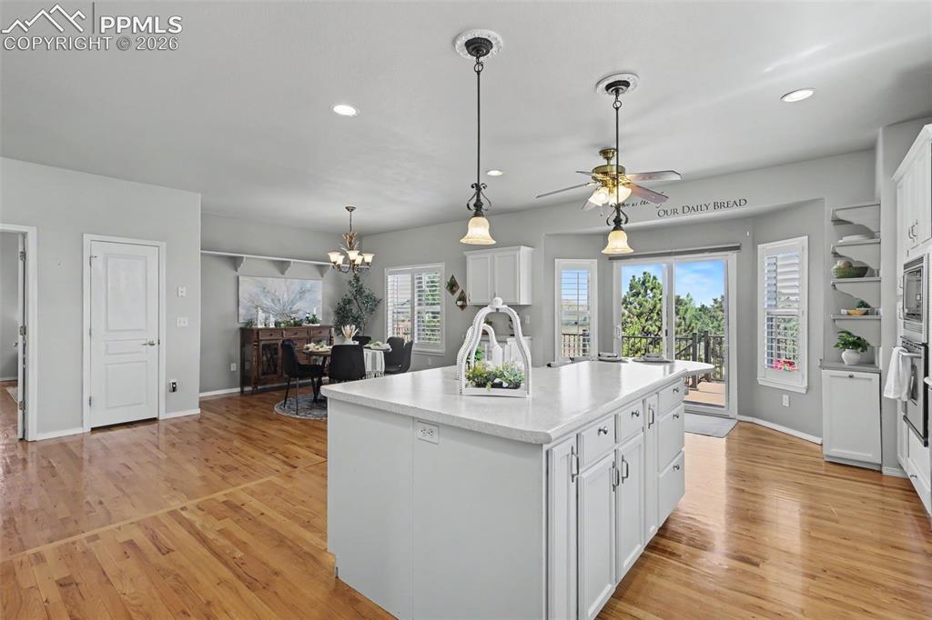 Image 11 of 45: Kitchen