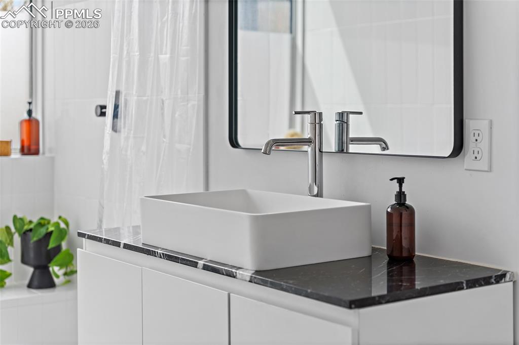 Image 28 of 50: Large closets with tons of storage.