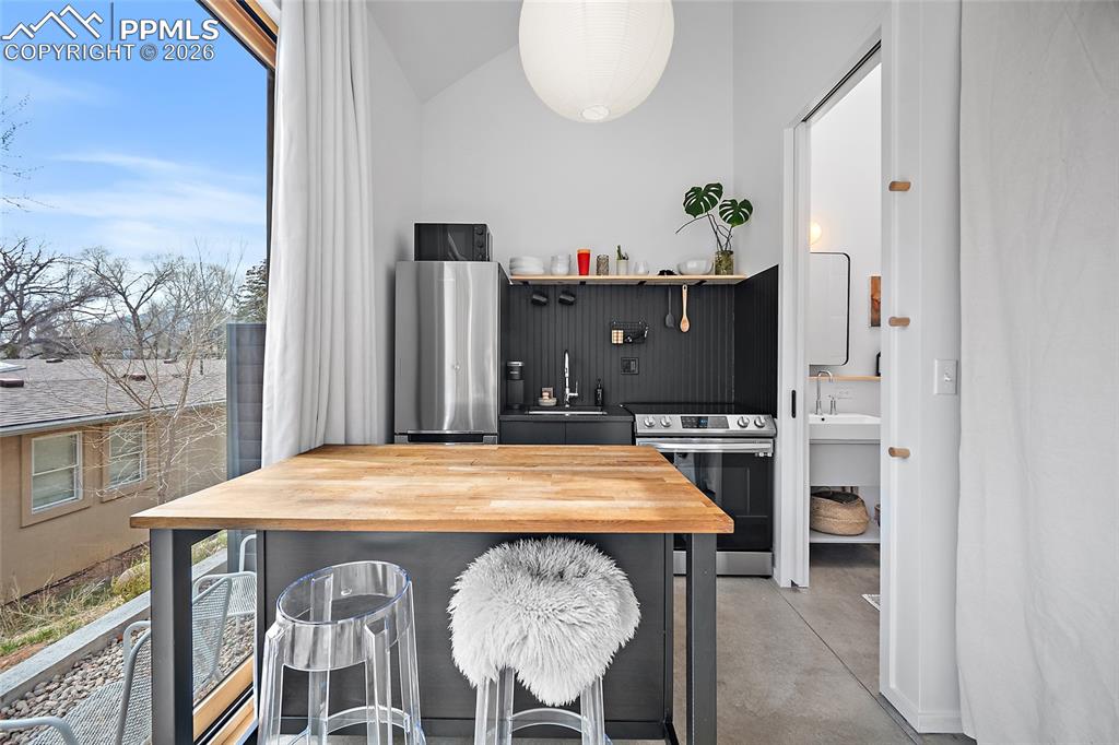 Image 38 of 50: Come on in and check this out! Opportunity knocking.