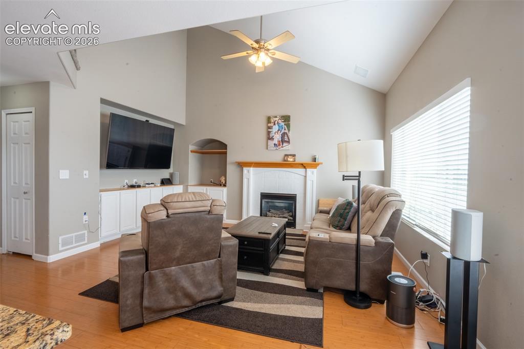 Image 16 of 46: Living room - main floor
