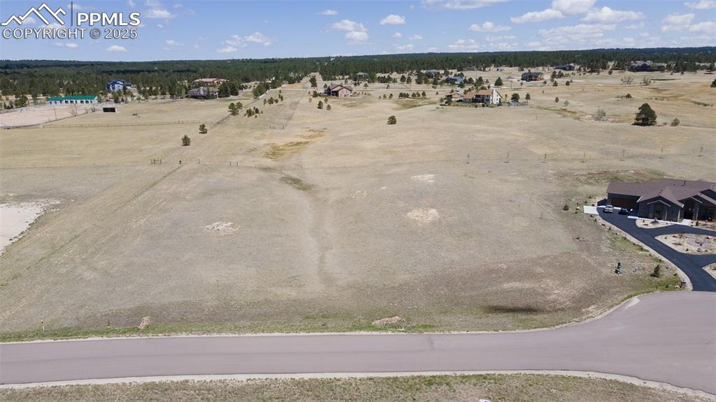 Image 8 of 10: View of birds eye view of property