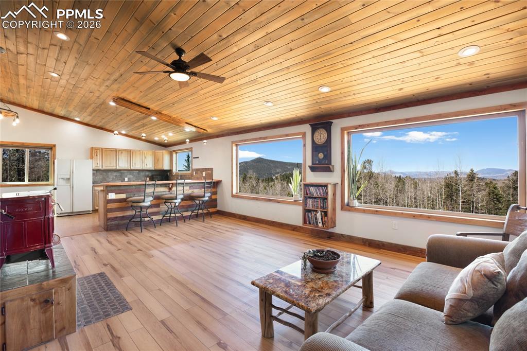 Image 5 of 41: Upper level living room