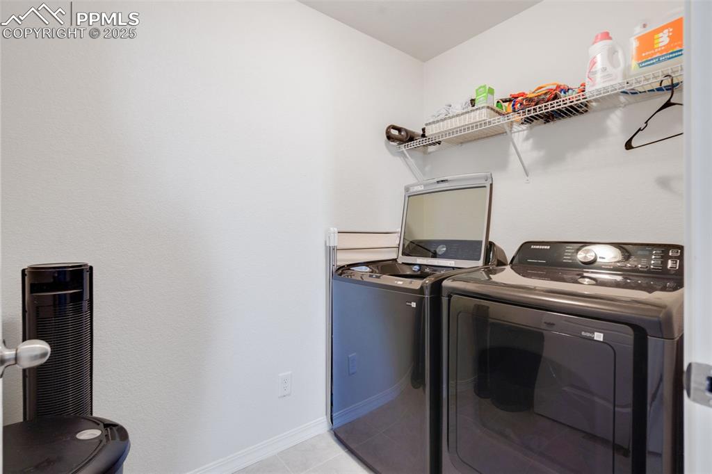 Image 27 of 31: Laundry