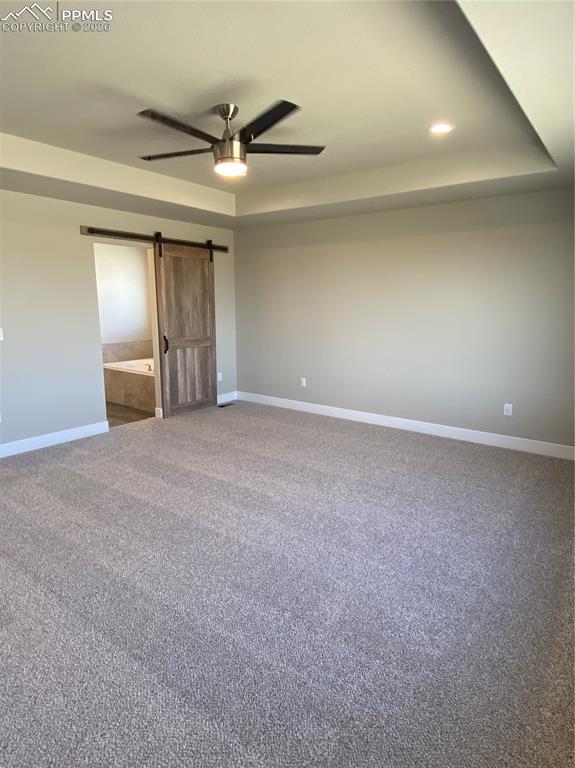 Image 14 of 31: Bedroom