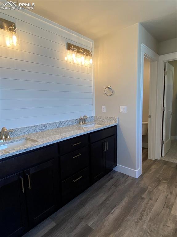 Image 16 of 31: Bathroom