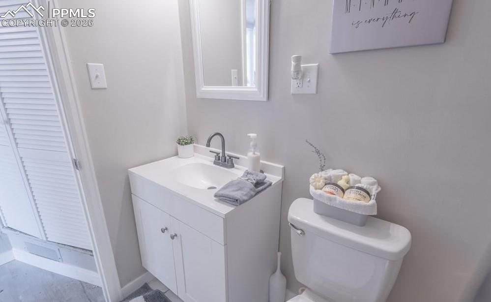 Image 11 of 21: Bathroom