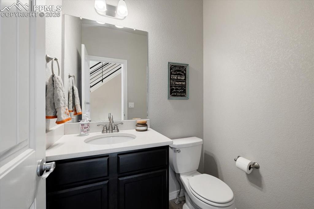 Image 16 of 50: Bathroom