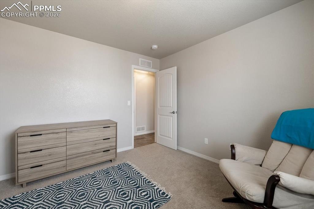 Image 25 of 50: Bedroom