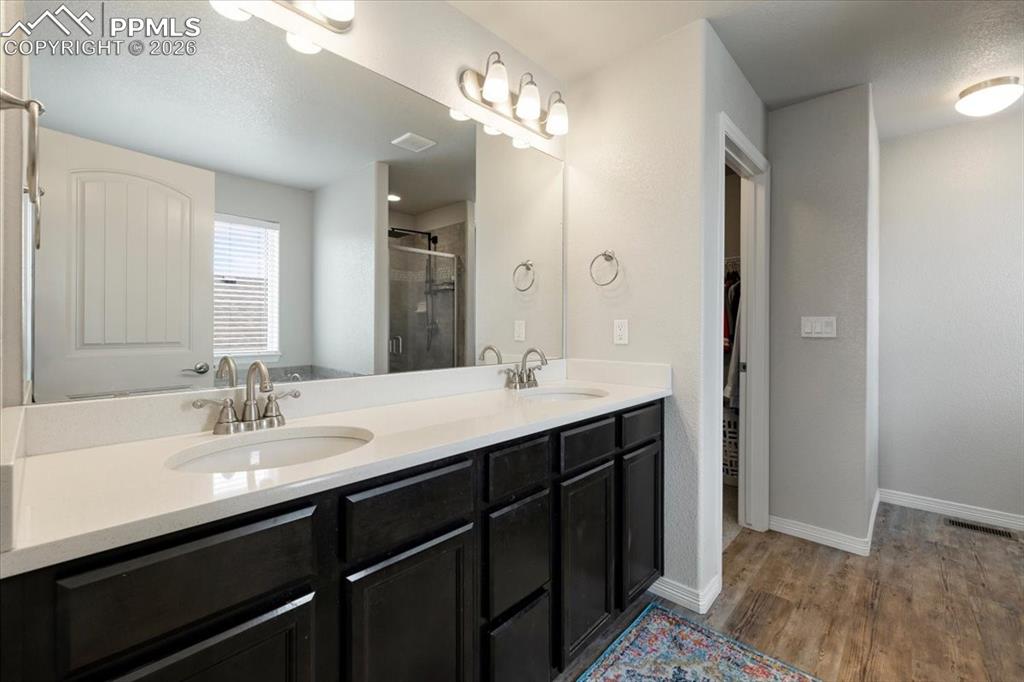 Image 32 of 50: Master Bathroom