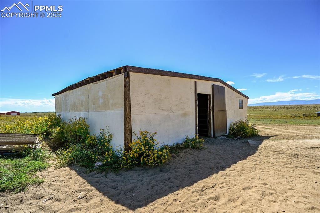 Image 10 of 48: View of outbuilding