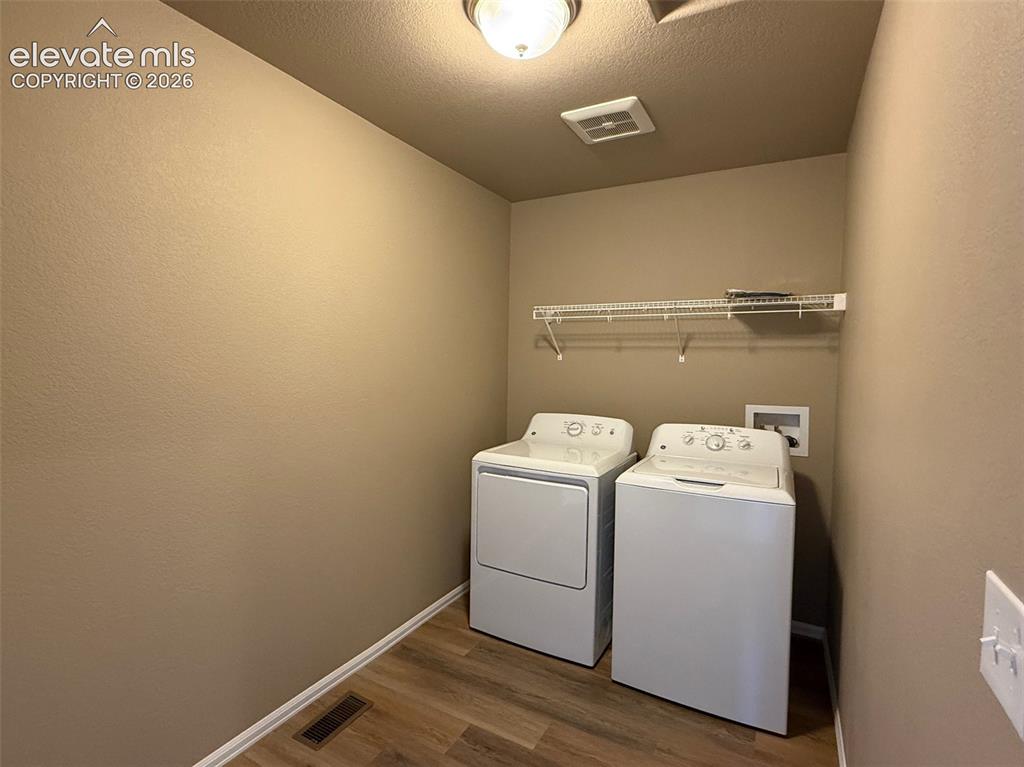 Image 8 of 31: Laundry