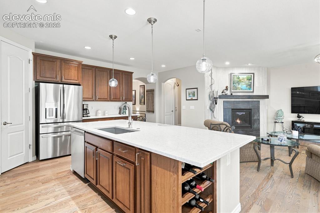 Image 18 of 44: Kitchen