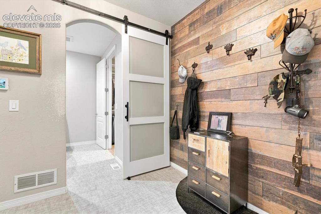 Image 38 of 44: Mud Room