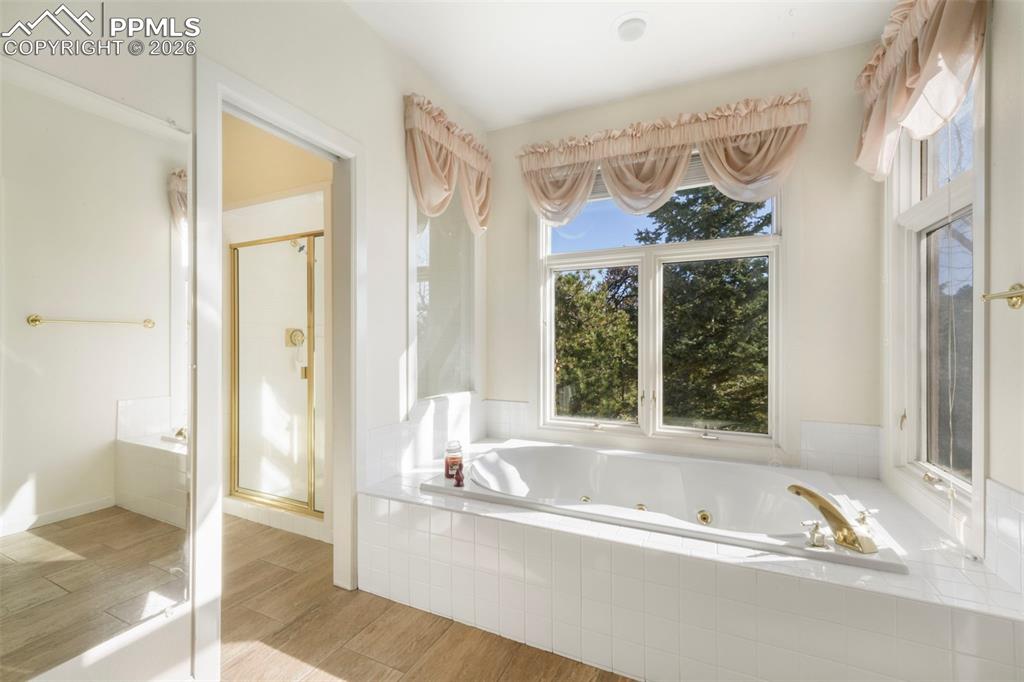 Image 34 of 50: Master Bathroom