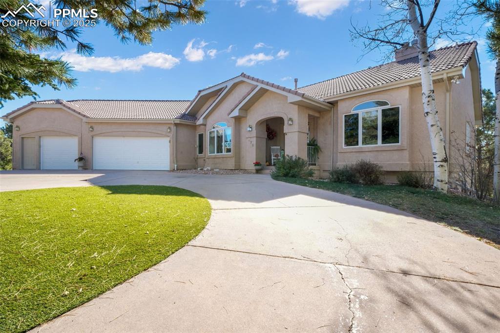 Image 4 of 23: Front of Structure