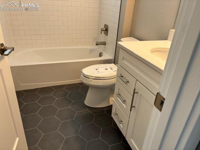 Image 2 of 12: Bathroom