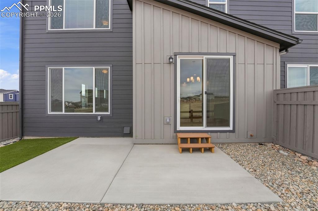 Image 34 of 37: Patio