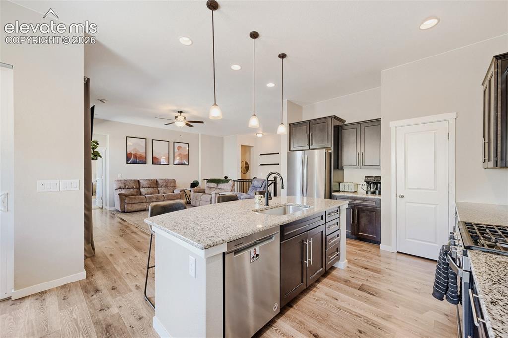 Image 11 of 37: Kitchen