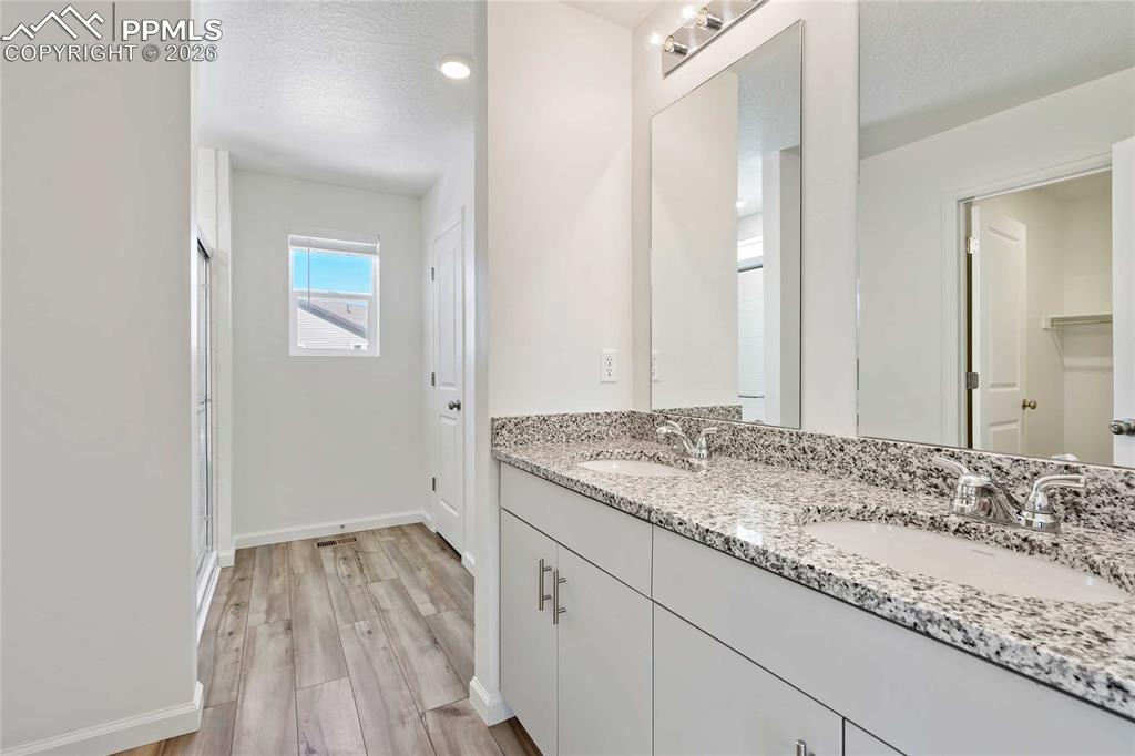 Image 12 of 22: Photos of a model home