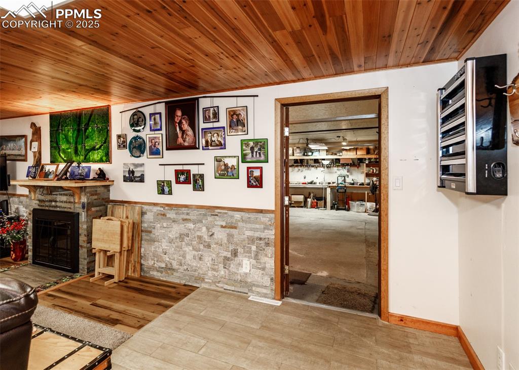 Image 10 of 45: Living Room