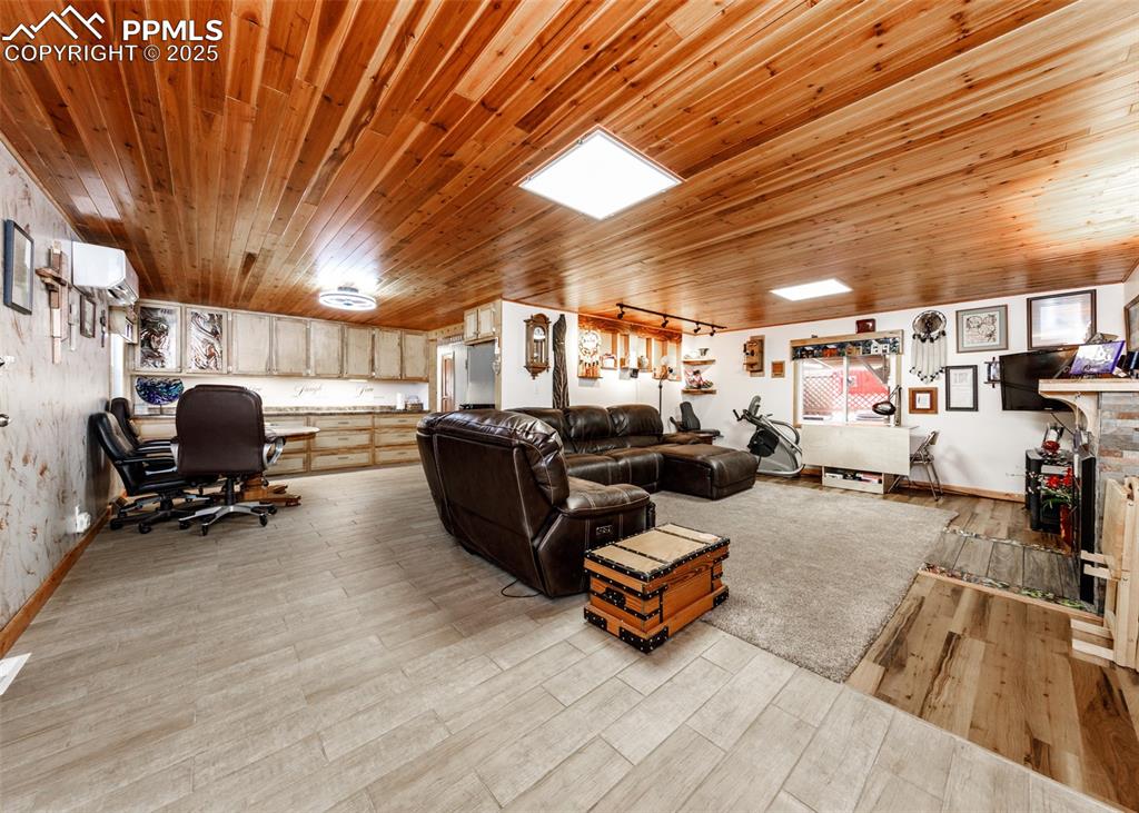 Image 7 of 45: Living Room