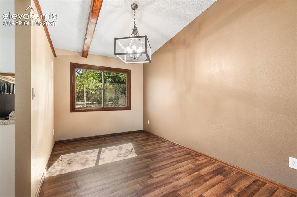 Image 11 of 48: Dining Room