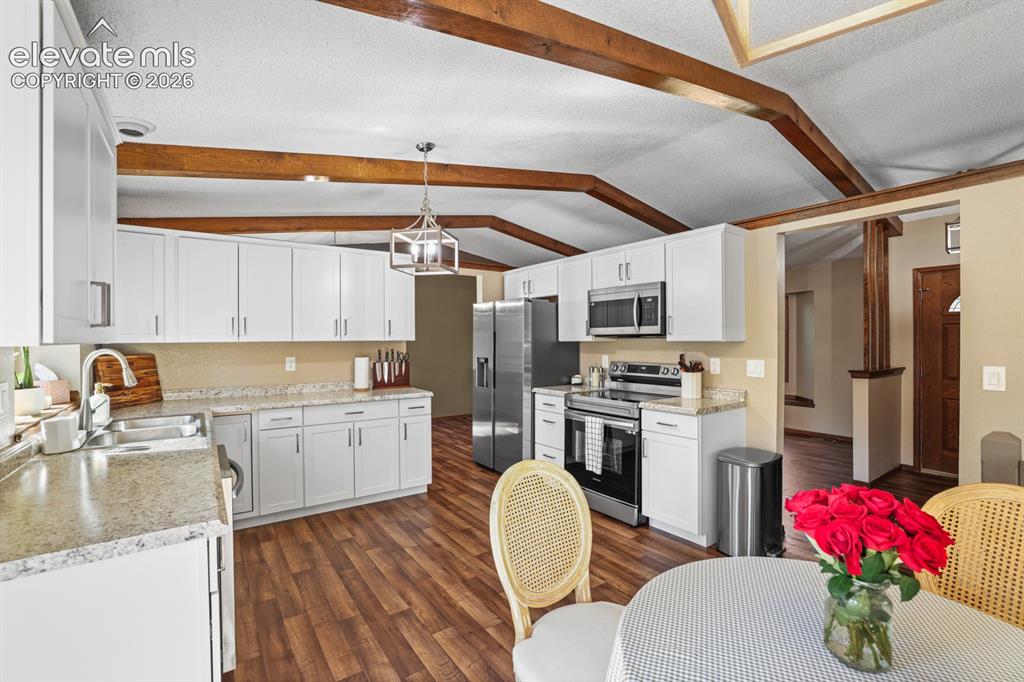 Image 12 of 48: Kitchen