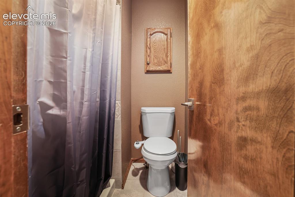 Image 23 of 48: Master Bathroom