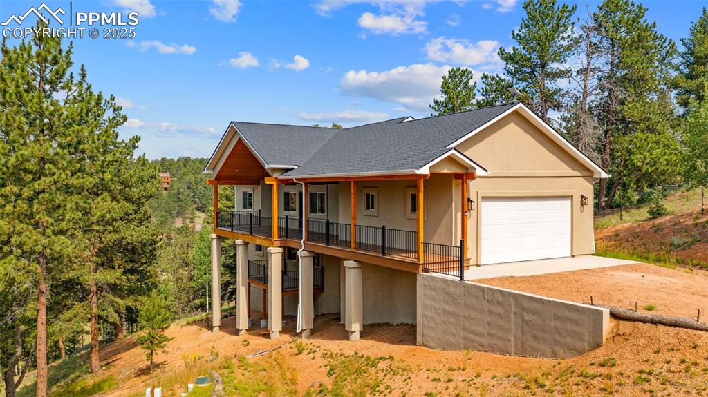 Caption: Custom Built Brand New- Seller has only visited 5 times since completion! State of the art aerobic s