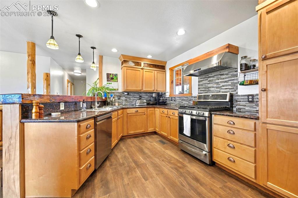 Image 5 of 34: Freshly remodeled kitchen