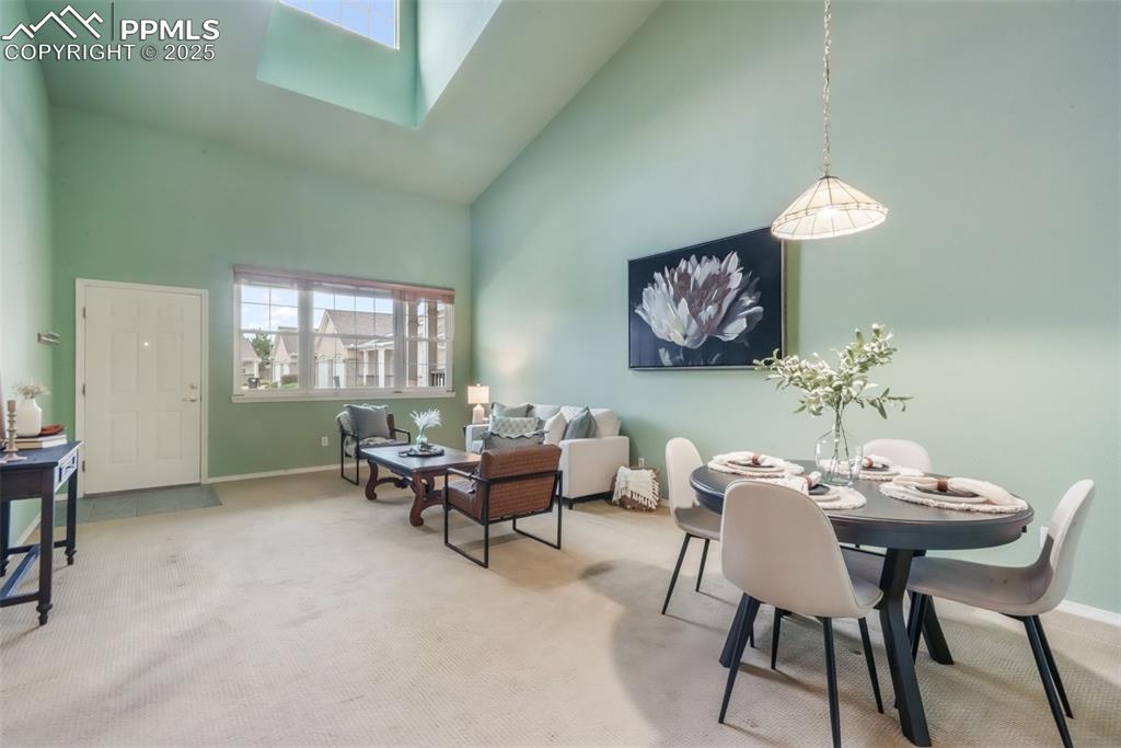 Image 10 of 50: Living Room