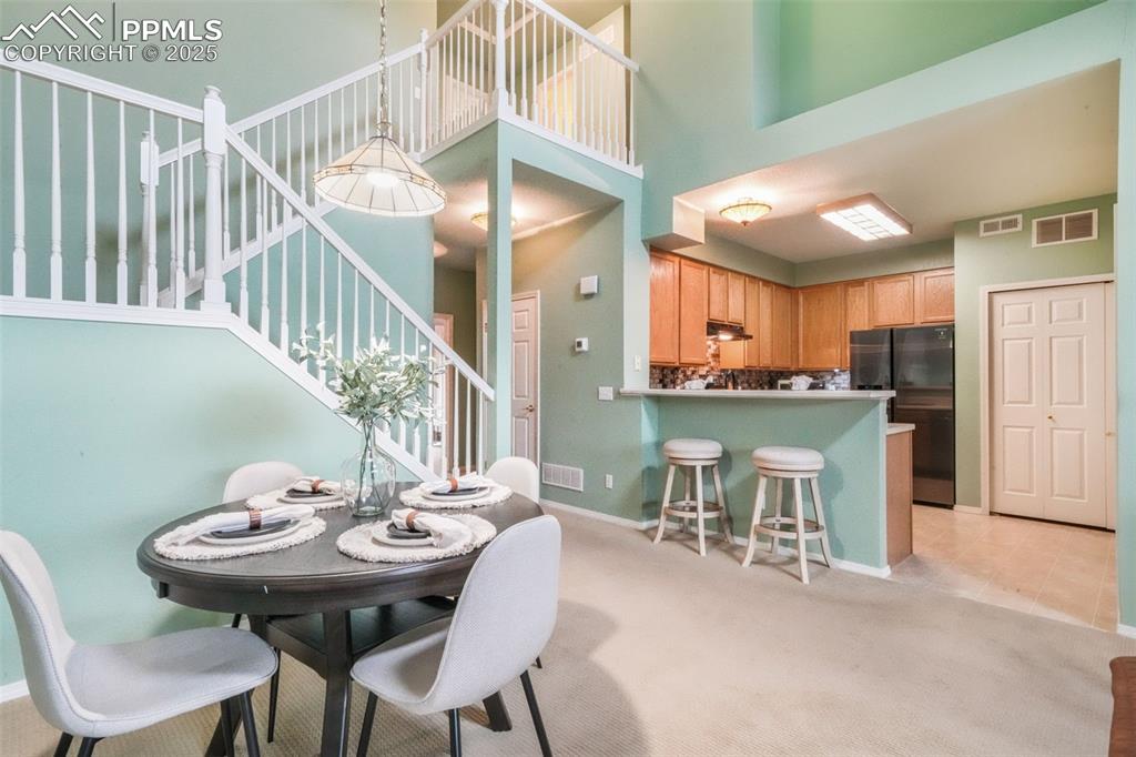 Image 13 of 50: Dining Room